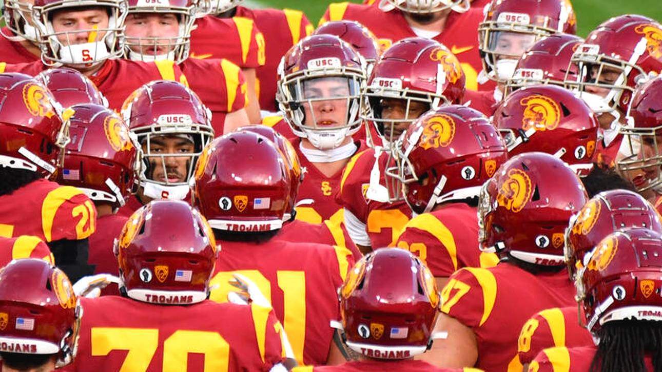 Obdachloser imitiert Footballer