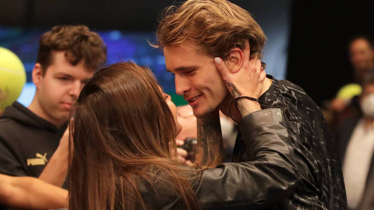 Wie Thomalla ihrem Sascha gratuliert