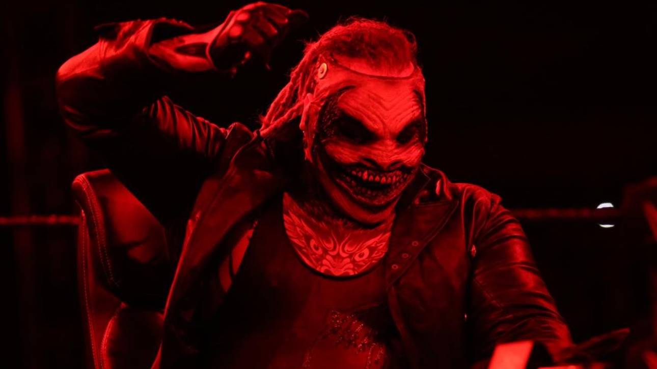 WWE: Fiend schockt mit Blut-Signatur
