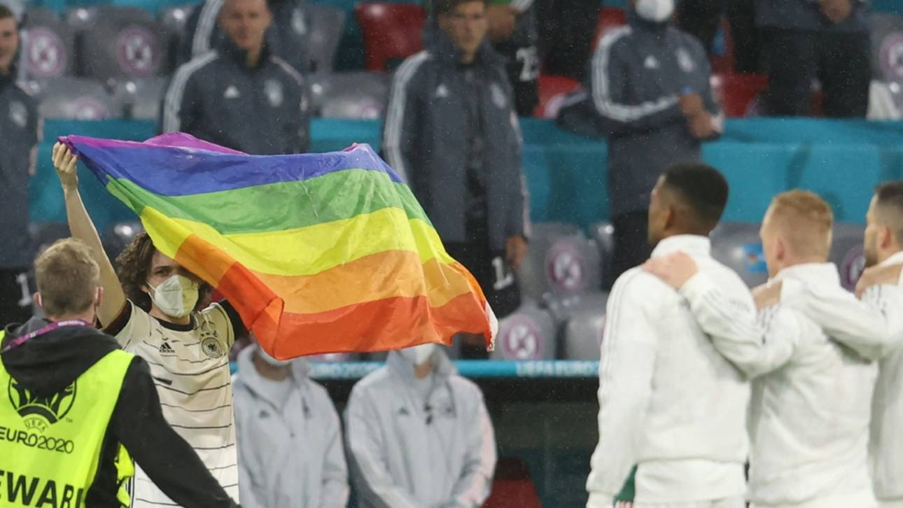 Oranje-Achtelfinale: Verbot von Regenbogenfahnen in Budapester Fanzone