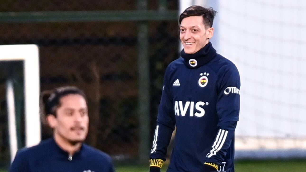 Fener-Legenden freuen sich auf Özil