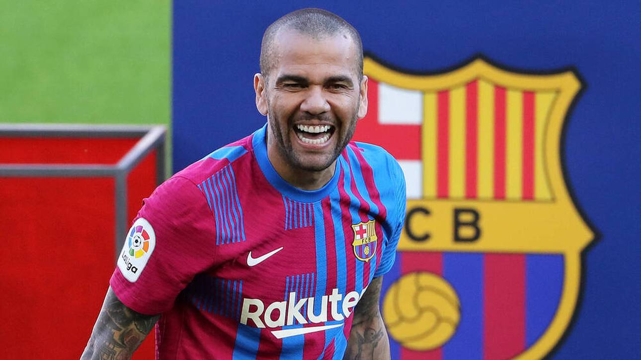 Alves gibt Comeback bei Barca