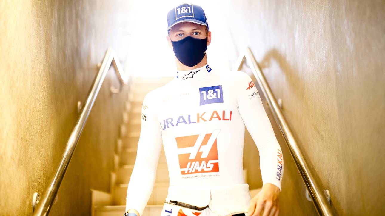 Mick Schumacher bekommt Ritterschlag