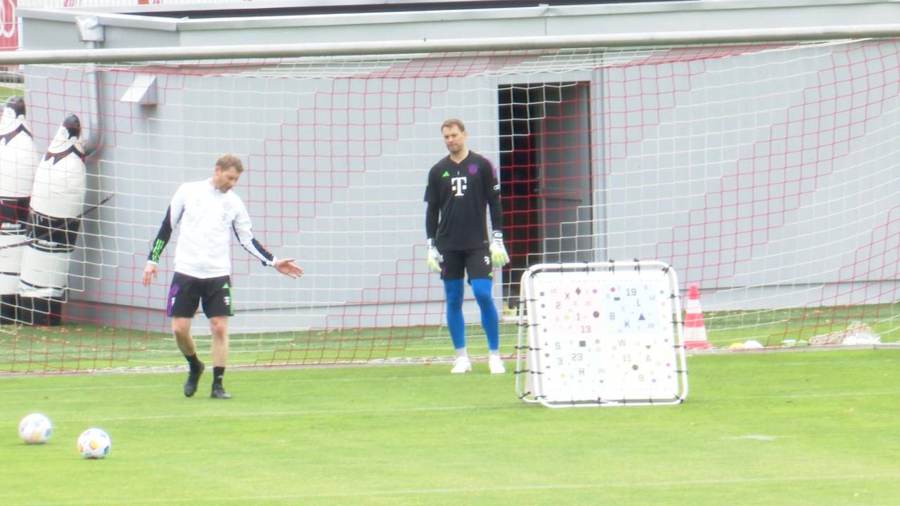 FC Bayern München: Manuel Neuer mit Spezialübung zurück auf Trainingsplatz