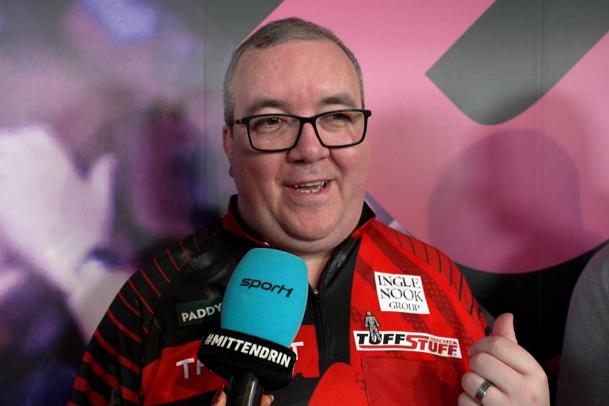 Stephen Bunting spricht nach seinem Einzug ins Halbfinale mit SPORT1 über sein Match gegen Peter Wright, einen undankbaren Job und gibt am Ende ein kurioses Versprechen.