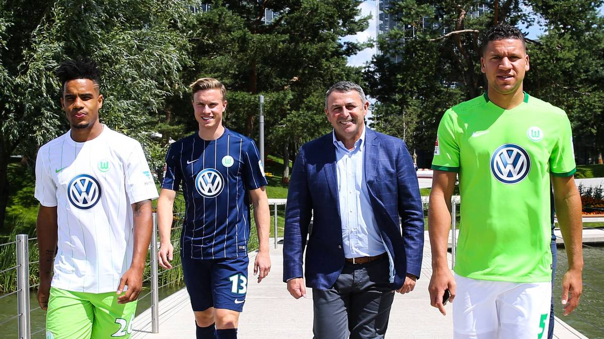 PLATZ 3: VFL WOLFSBURG (52 MILLIONEN): Die Abgänge von Andre Schürrle, Bas Dost und anderen brachten Wolfsburg etwa 50 Millionen Euro ein, Klaus Allofs hat ungefähr gleich viel in den Ablöse-Markt fließen lassen. Teurer als der prominenteste Neuzugang Mario Gomez (7 Millionen): Jeffrey Bruma (r., 11,5 Millionen) und Yannick Gerhardt (13 Millionen)