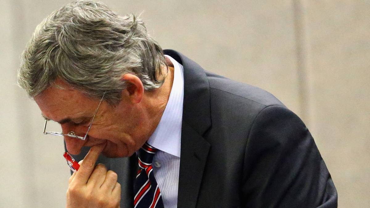 "Ich bin mir sicher, dass ich jetzt nicht nur eine gute Entscheidung für meine Gesundheit getroffen, sondern rechtzeitig auch die angemessene Verantwortung im Sinne der weiteren Entwicklung unserer Mannschaft übernommen habe." SPORT1 zeigt die größten Momente einer Karriere, die mit Erfolgen gepflastert ist