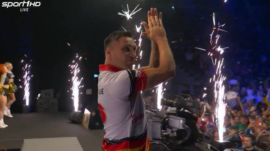 JETZT im TV & Stream: Darts-Party in Berlin! Folgt Price Littler?