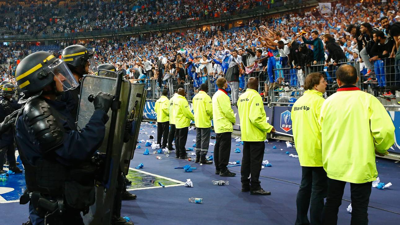 Reaktion auf Sicherheits-Panne in Paris