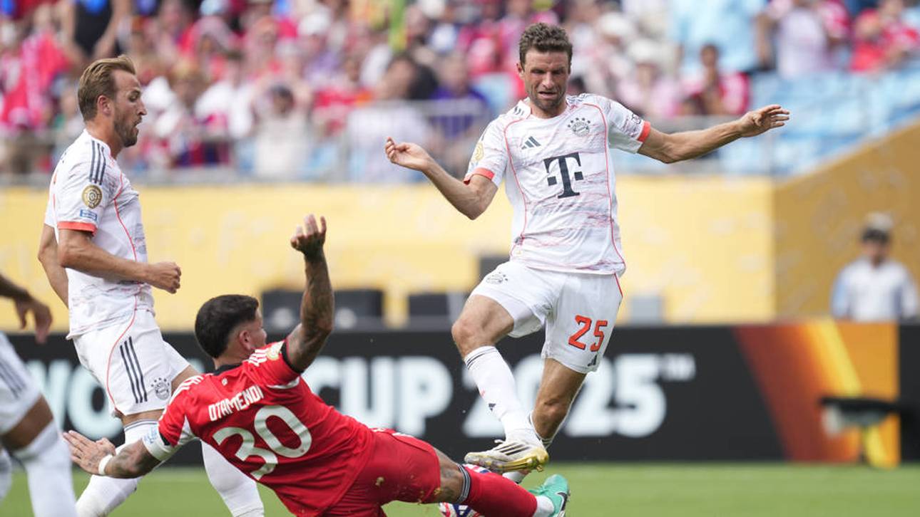 Thomas Müller im Zweikampf