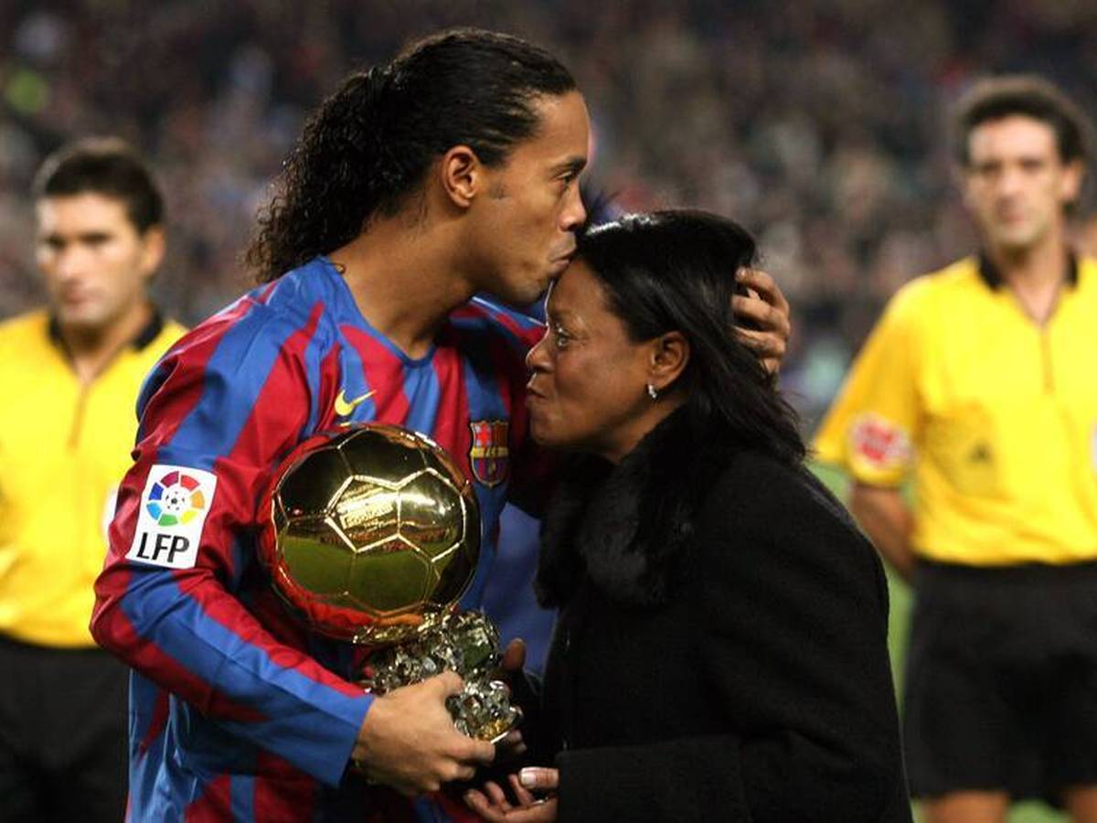 ronaldinhos mutter stirbt nach corona infektion messi und neymar fuhlen mit