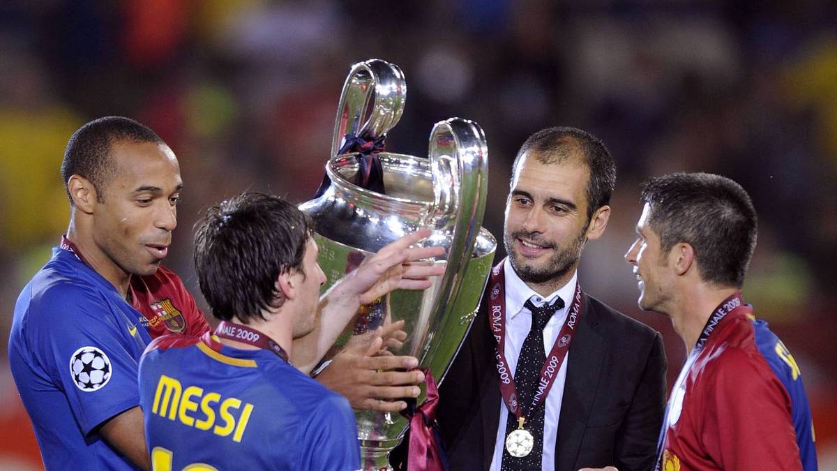 Spätestens als Guardiola dann am Ende der Saison das Triple nach Spanien holt und dafür ausgiebig gefeiert wird, wächst in Mourinho der Neid auf seinen langjährigen Bekannten