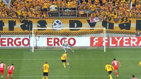 Ein Traum-Freistoß von Nadiem Amiri entscheidet das Pokalspiel zwischen Dynamo Dresden und dem 1. FSV Mainz 05 - auch weil die Gastgeber vom Elfmeterpunkt scheitern. Mainz zieht damit in die 2. Runde ein. Kommentator: Hartwig Thöne.
