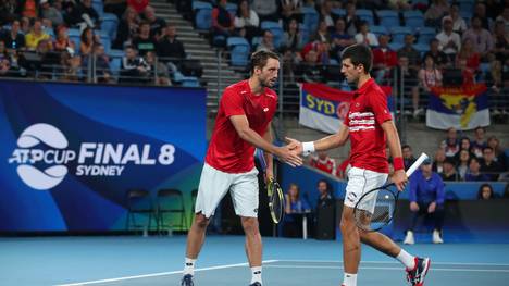 Viktor Troicki (l.) und Novak Djokovic holten den entscheidenden Punkt für Serbien