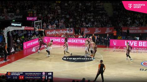 Der FC Bayern München hat seine Chancen auf den Playoff-Einzug in der Basketball-Euroleague weiter verbessert. Durch ein 74:66 gegen Roter Stern Belgrad verkürzte das Team von Trainer Pablo Laso den Rückstand auf Rang zehn auf einen Sieg.