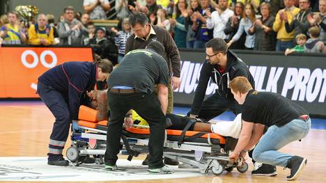 DJ Covington verletzte sich gegen Bamberg schwer am Knie