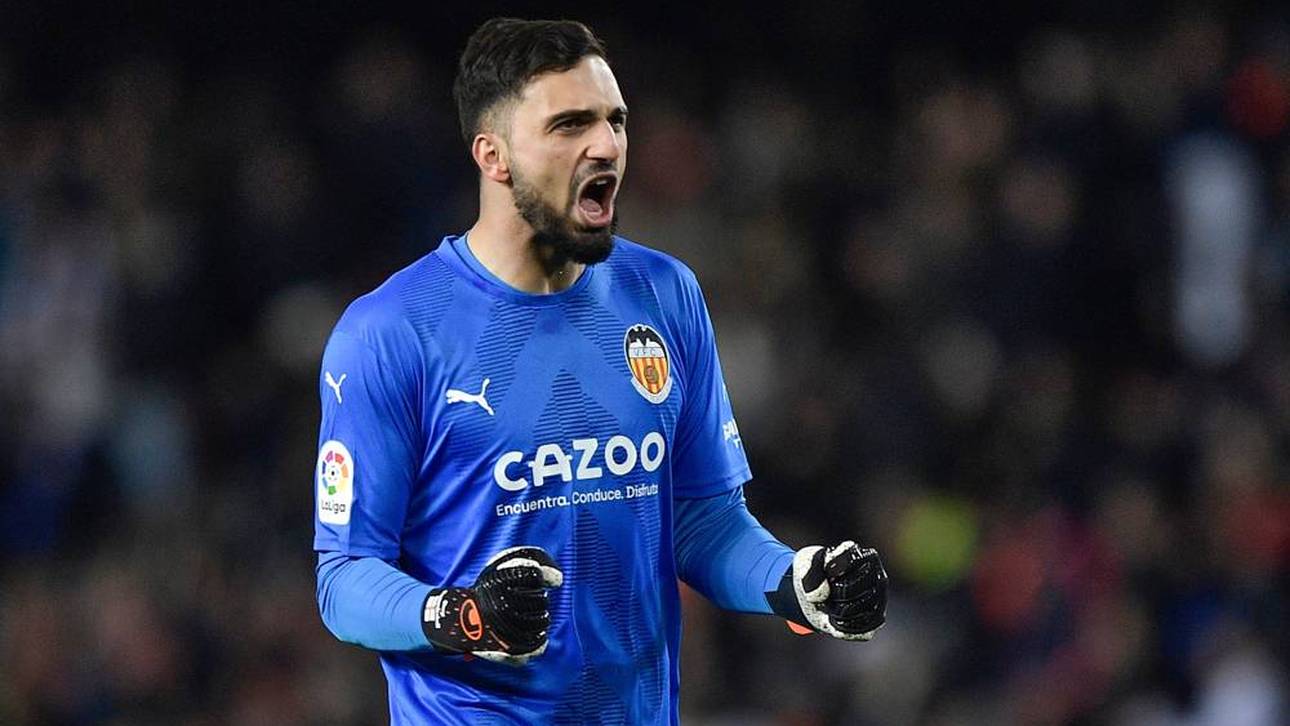 Giorgi Mamardashvili spielt aktuell beim FC Valencia