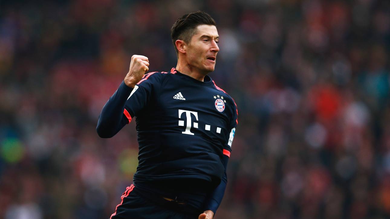 Robert Lewandowski führt mit 25 Treffern die Torjägerliste an