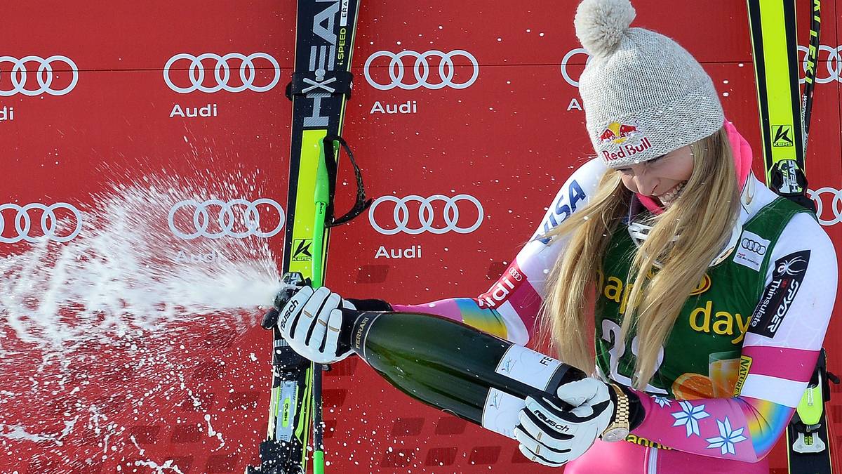 Am 19. Januar 2015 schreibt sie Geschichte. Vonn feiert mit dem Gewinn des Super-G in Cortina d’Ampezzo ihren 63. Weltcupsieg und überholt damit Annemarie Moser-Pröll als erfolgreichste Skiläuferin im Alpinen Skiweltcup