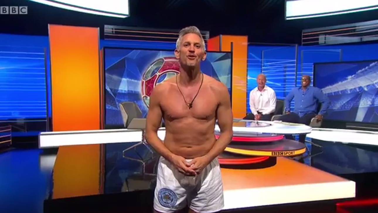 Lineker hält Wort: TV-Auftritt in Shorts