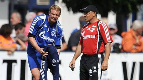 Torwart Manuel Neuer (li.) und Trainer Felix Magath (beide Schalke)