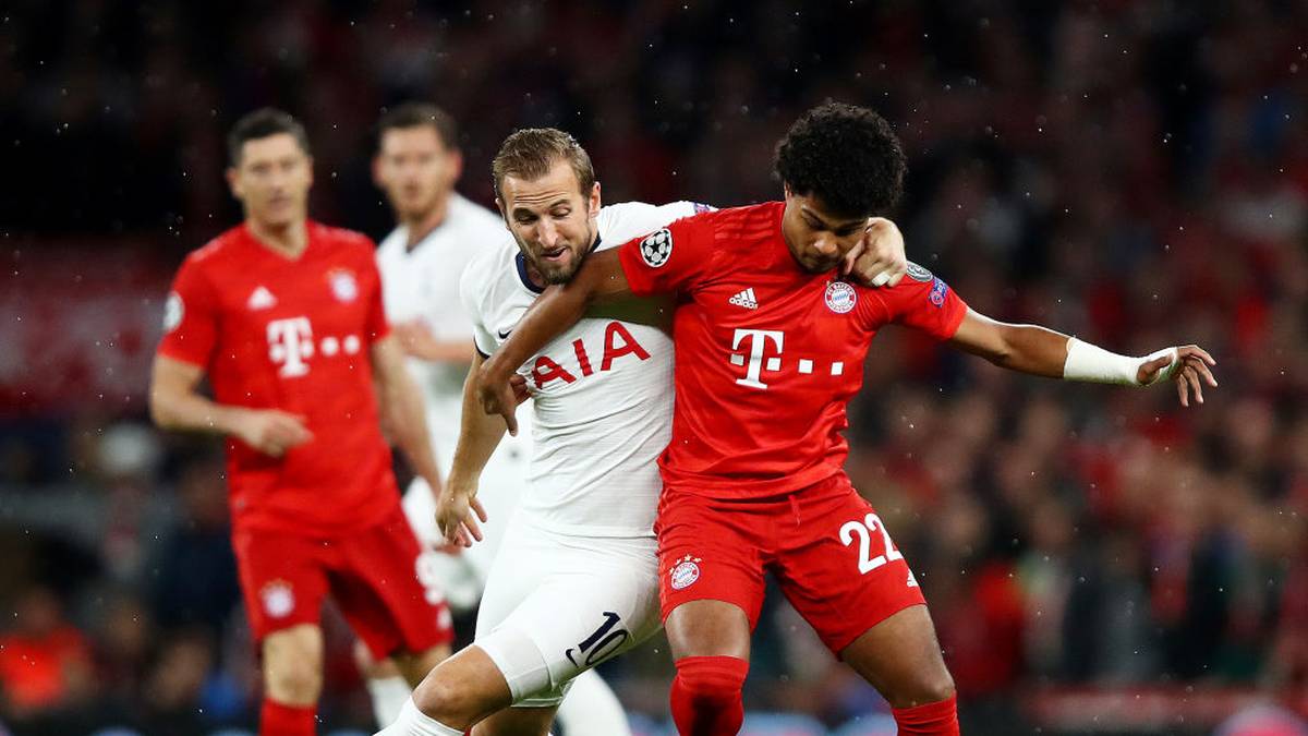 FRANKREICH - QUEST FRANCE: Bayern München vernichtet Tottenham, "Vierfachtreffer" von Gnabry
Es war der Schock des Tages in der Champions League, als Tottenham zu Hause gegen Bayern München mit 2:7 verlor. Es war eine echte Vorführung der Bayern, die in der zweiten Halbzeit fünf Tore erzielt haben, vier davon gingen auf Gnabrys Konto. Tottenham befindet sich in einer Krise, die Zukunft von Pochettino könnte sich in den nächsten Stunden entscheiden…
