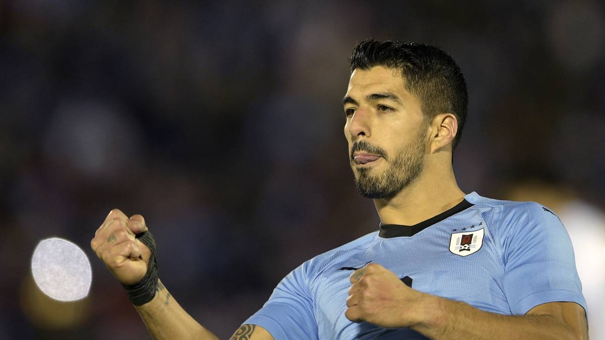 Am 25. Juni (16 Uhr) in Samara geht es für die Russen gegen den Gruppenfavoriten aus Uruguay mit Stürmerstar Luis Suarez. Danach heißt es: WM-Euphorie oder Tristesse