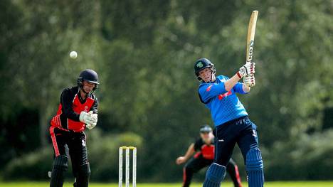 Cricket-Star Kevin O'Brien (r.) ist für seine Schlaghärte bekannt