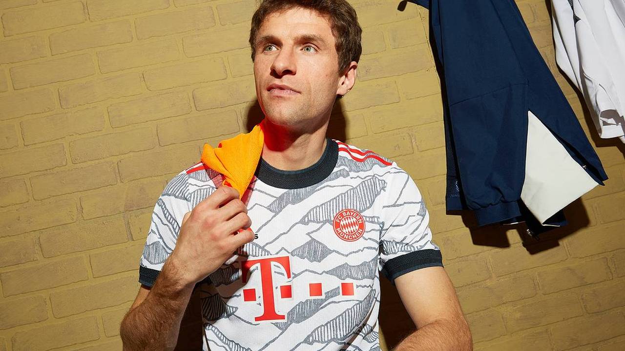 Mit Alpenpanorama: FC Bayern präsentiert neues Champions-League-Trikot