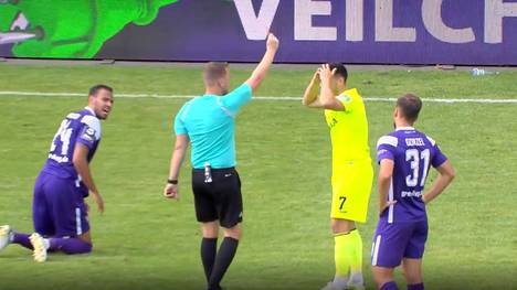 Erzgebirge Aue ist am Sonntag unter die Räder gekommen und hat sein Heimspiel gegen Wiesbaden mit 1:5 verloren. Vom Publikum gab es für diese Leistung eine klare Quittung. 