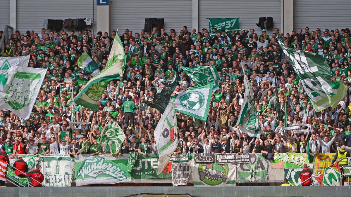 Izet Hajrovic nutzt nach einer Bremer Ecke dann die Verwirrung und lässt mit seinem 2:2 die Fans jubeln. Für Paderborn ist der Punkt nach 2:0-Führung im Abstiegskampf zu wenig