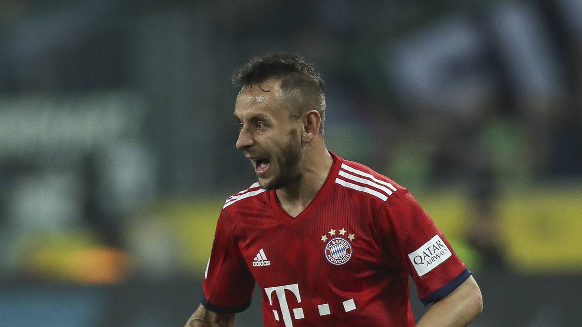 FC BAYERN. AUSSER FORM - RAFINHA: Der Brasilianer lieferte beim verrückten Sieg im DFB-Pokal gegen den FC Heidenheim eine schwache Partie ab und ließ viele Aktionen und zwei Gegentore über seine Seite zu. Kehrt Alaba zurück, muss Rafinha auf die Bank. Nach der Saison wird er die Bayern verlassen