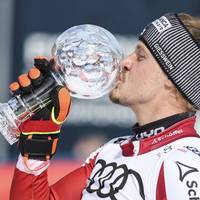 Das Jahr 2024 könnte für Österreichs Ski-Star Manuel Feller nicht besser laufen. Nach einer überragenden Saison im Weltcup läuft es für den Tiroler auch privat rund. 
