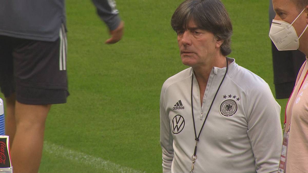 DFB gibt Bundestrainer Joachim Löw Zeit zur Aufarbeitung des 0:6 gegen Spanien