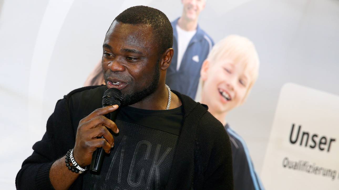 Asamoah sägt Schalke-Trainer ab