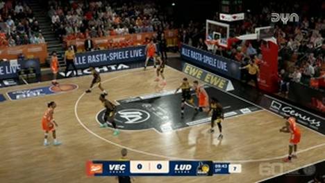 Die BBL-Highlights der Basketball-Partie RASTA Vechta - MHP RIESEN Ludwigsburg im Video.