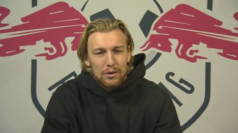 Emil Forsberg schwärmt im CHECK24 Doppelpass von seiner neuen Rolle als "Fasche Neun". Außerdem lobt er Trainer Julian Nagelsmann und spricht über seine Zukunft. 