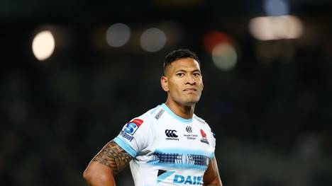 AUCKLAND, NEW ZEALAND - APRIL 06: Israel Folau of the Waratahs looks on during the round 8 Super Rugby match between the Blues and Waratahs at Eden Park on April 06, 2019 in Auckland, New Zealand. (Photo by Anthony Au-Yeung/Getty Images)