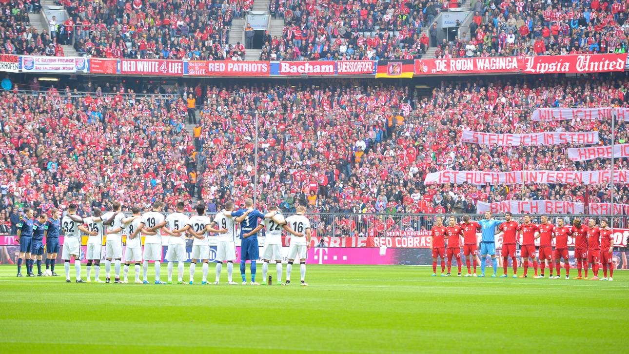 Bundesliga gedenkt Absturz-Opfern