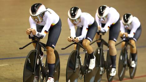 Die deutschen Bahnrad-Damen Charlotte Becker, Gudrun Stock, Mieke Korger and Lisa Brennauer haben in der Mannschaftsverfolgung Chancen auf Bronze