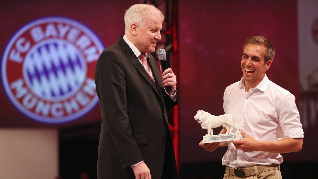 Lahm mit Sportpreis geehrt