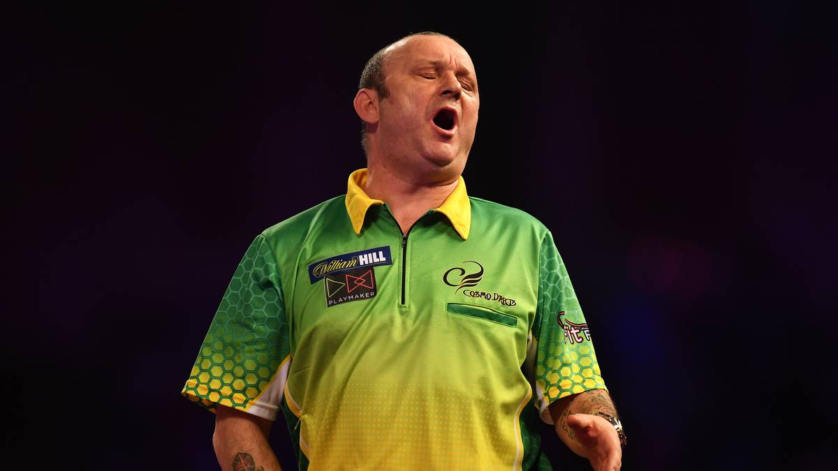 PLATZ 13 - DARREN WEBSTER (PDC Order of Merit: 13): Nach elf Jahren Pause stand Webster im vergangenen Jahr wieder einmal im WM-Viertelfinale. Bei World Matchplay und Europameisterschaft glückte ihm ebenfalls der Einzug in die Runde der letzten Acht. Mehr als das Achtelfinale wird jedoch nicht drin sein, denn dort könnte Gary Anderson warten.