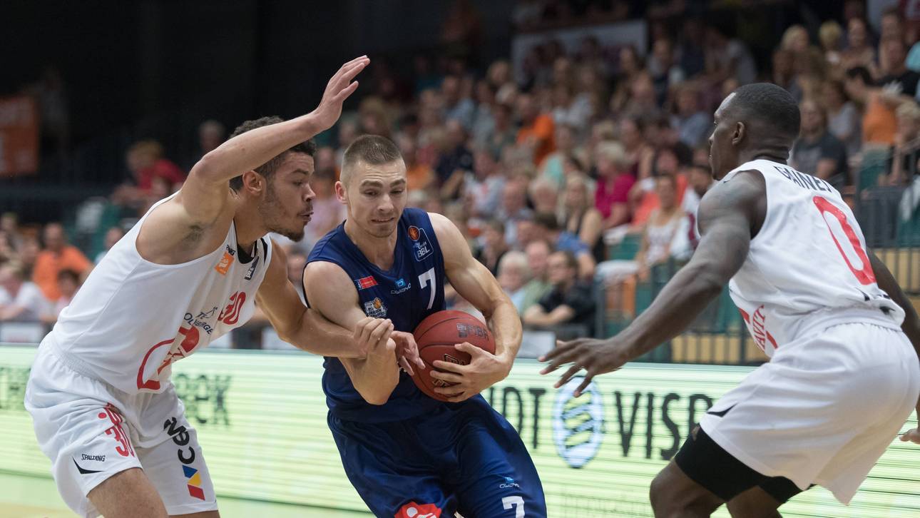 Eisbären binden Breitlauch