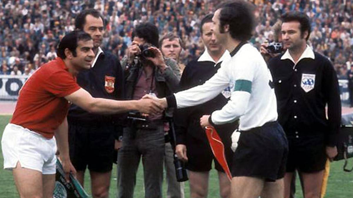 Nach der Vizeweltmeisterschaft 1966 und dem 3. Platz bei der WM 1970 gewinnt der Kaiser 1972 mit dem DFB-Team die Europameisterschaft