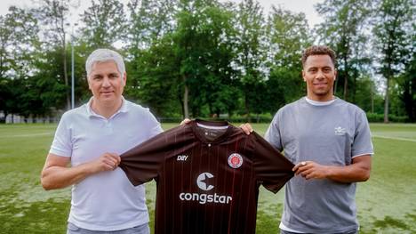 Etienne Amenyido (r.) wechselt zu St. Pauli