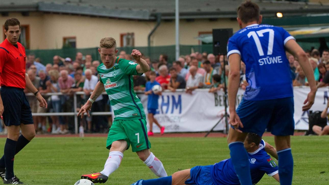 Bremen müht sich, HSV in Torlaune