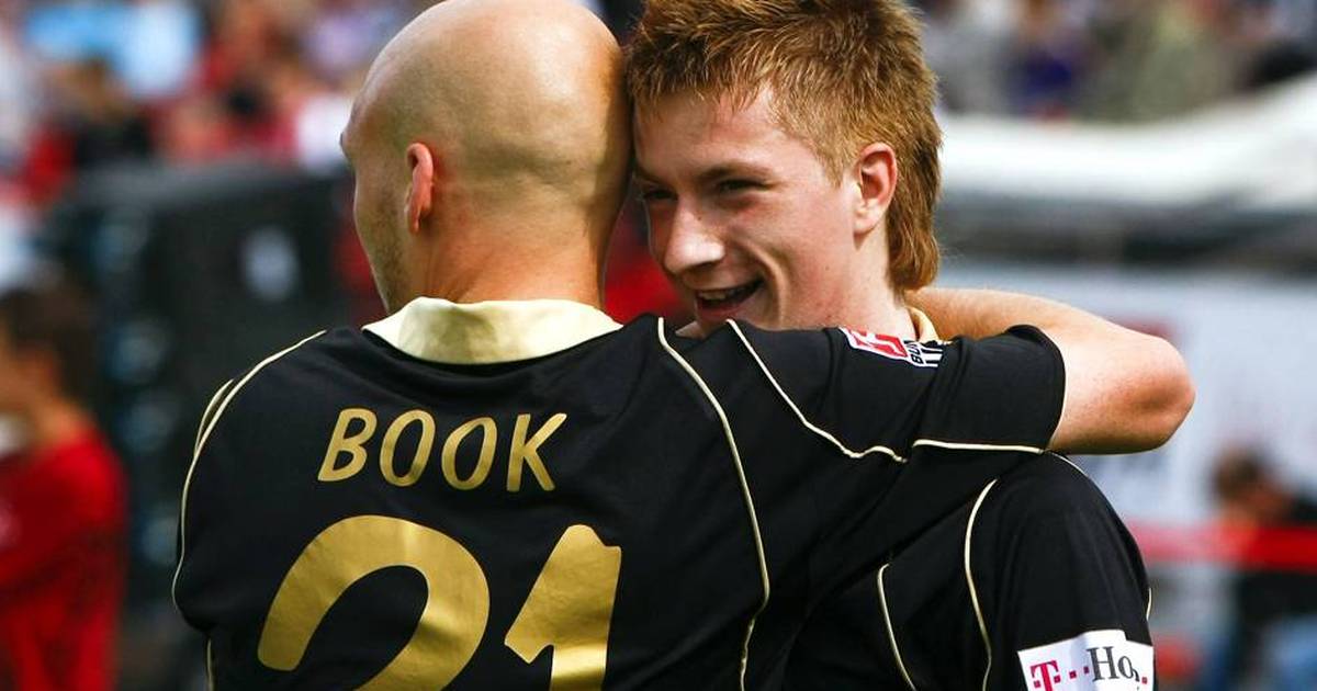 No one suspected what this young second-division trio would later become.