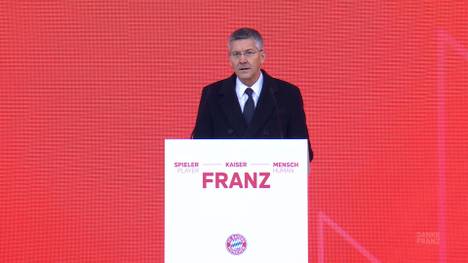 Die komplette Abschiedsrede von FCB-Präsident bei der Gedenkfeier von Franz Beckenbauer im Video. 