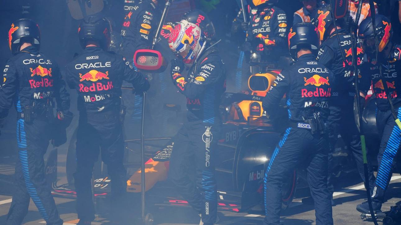 Verstappen scheidet aus – Sainz gewinnt in Melbourne