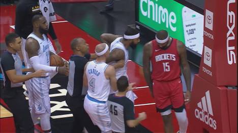 Die Los Angeles Lakers um Schröder fegen die Houston Rockets vom Court. Das liegt vor allem an Anthony Davis. Während der Partie geraten einige Spieler aneinander.